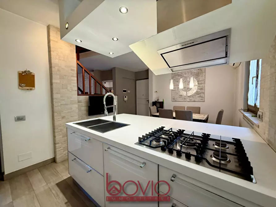 Immagine 10 di Villa in vendita  in VIA SILVESTRO LEGA 4 a Torino