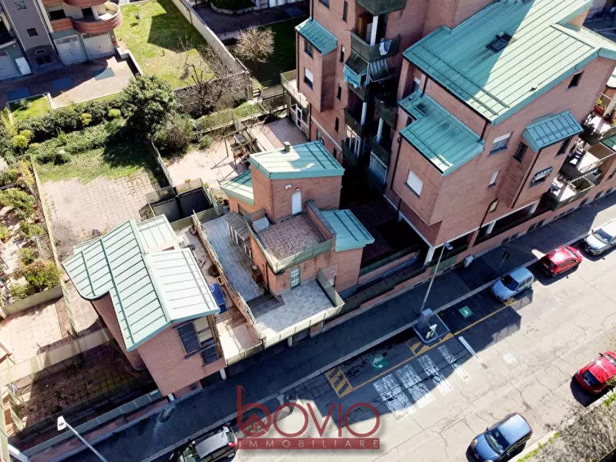 Immagine 42 di Villa in vendita  in VIA SILVESTRO LEGA 4 a Torino