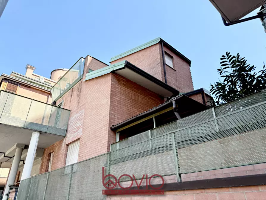 Immagine 55 di Villa in vendita  in VIA SILVESTRO LEGA 4 a Torino