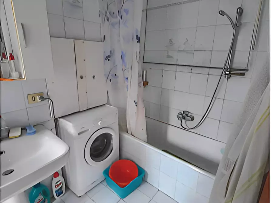 Immagine 7 di Appartamento in vendita  in Via Gaspare Spontini, 26 a Torino