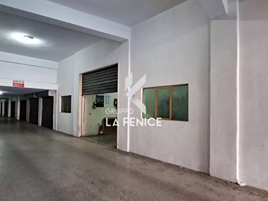 Immagine 6 di Magazzino in vendita  in via Federico II a Locorotondo