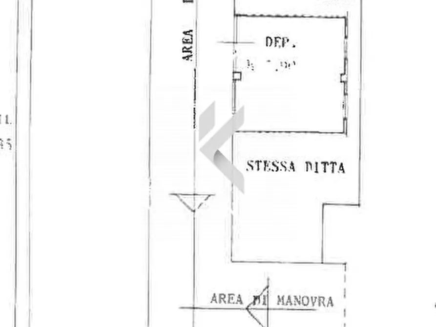 Immagine 19 di Magazzino in vendita  in via Federico II a Locorotondo