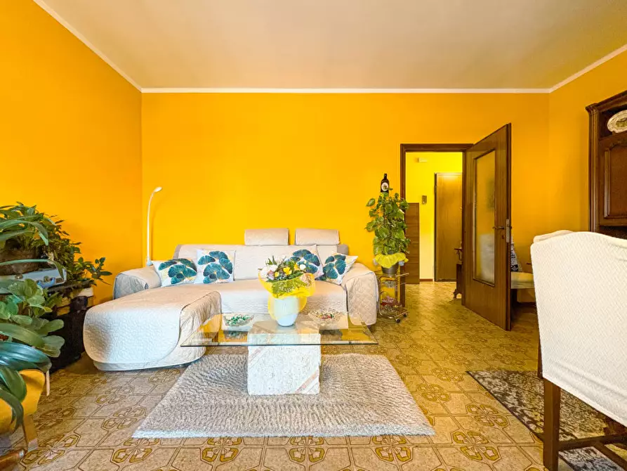 Immagine 2 di Appartamento in vendita  in Via Galileo Ferraris, 15 a Gattinara