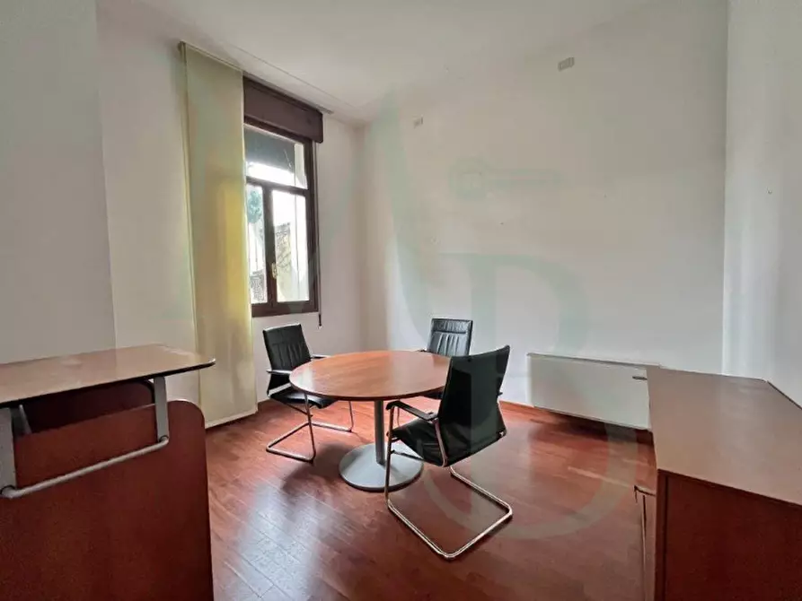 Immagine 8 di Ufficio in affitto  a Padova