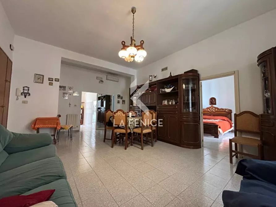 Immagine 13 di Appartamento in vendita  in Via Michele Casavola 32 a Martina Franca