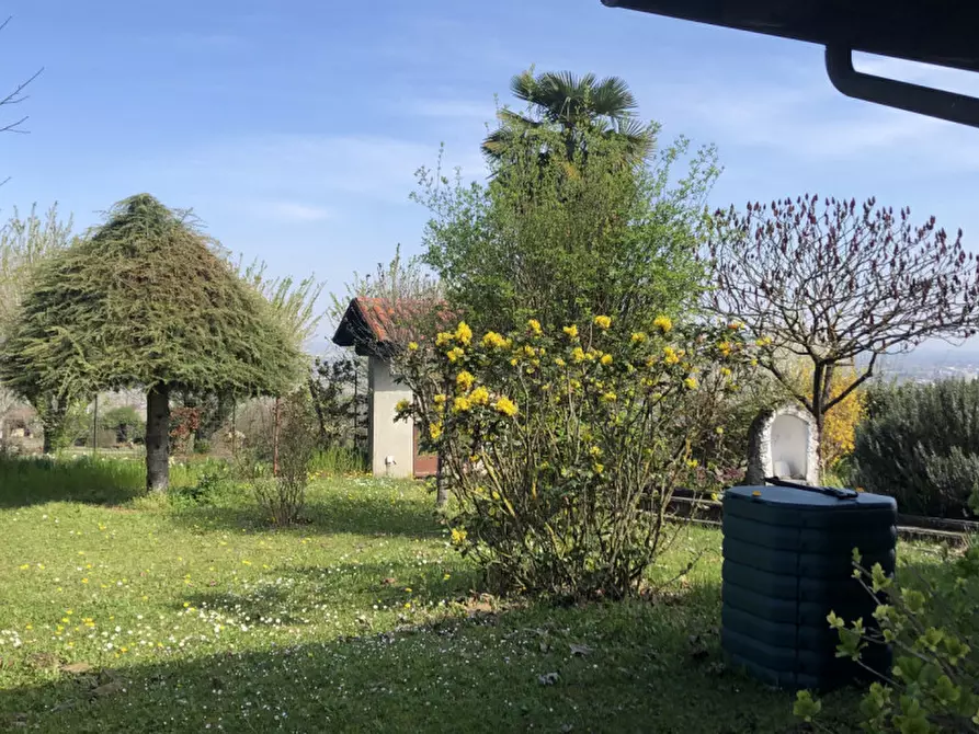 Immagine 8 di Villa in vendita  in Strada Collina Ronzone   14/A a Casale Monferrato