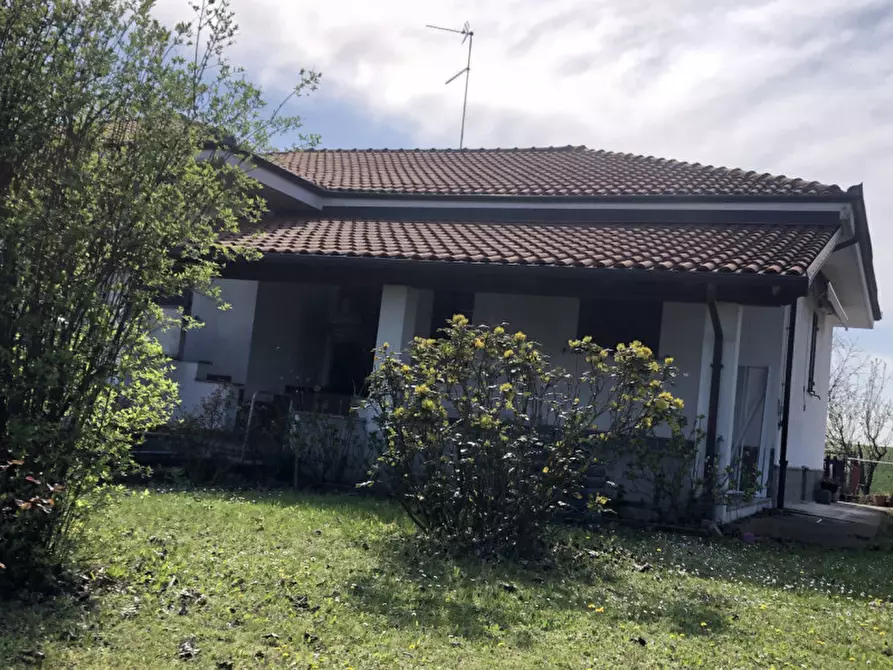 Immagine 9 di Villa in vendita  in Strada Collina Ronzone   14/A a Casale Monferrato