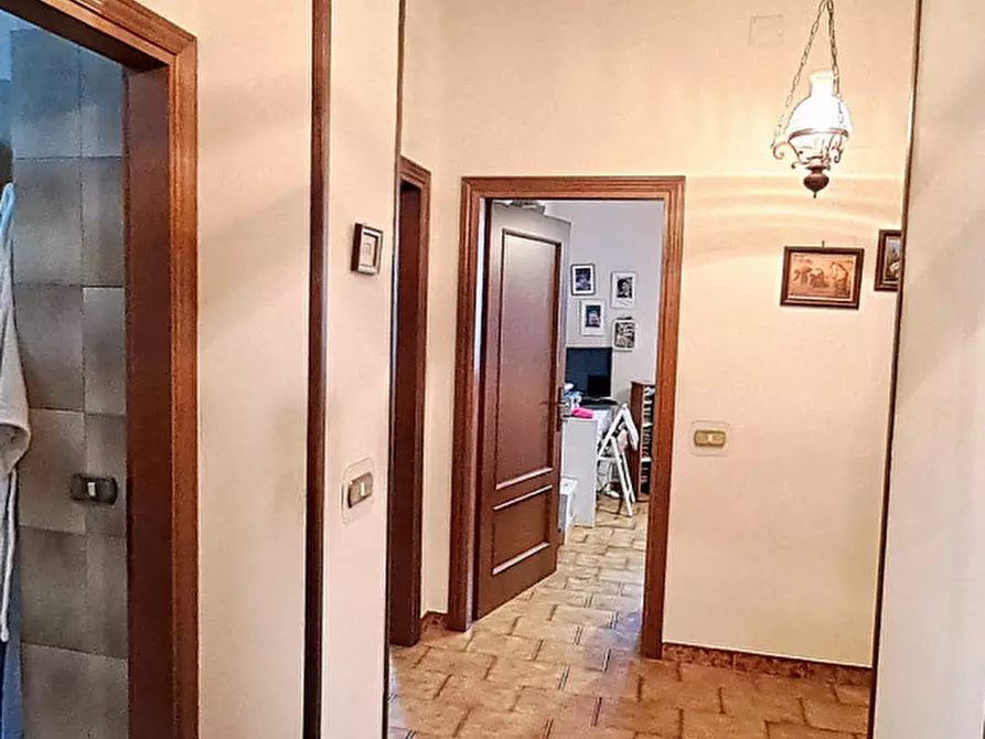 Immagine 10 di Casa indipendente in vendita  a Tuoro Sul Trasimeno