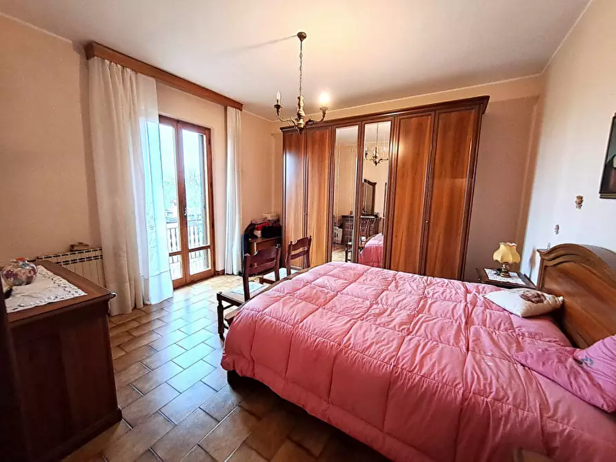 Immagine 13 di Casa indipendente in vendita  a Tuoro Sul Trasimeno