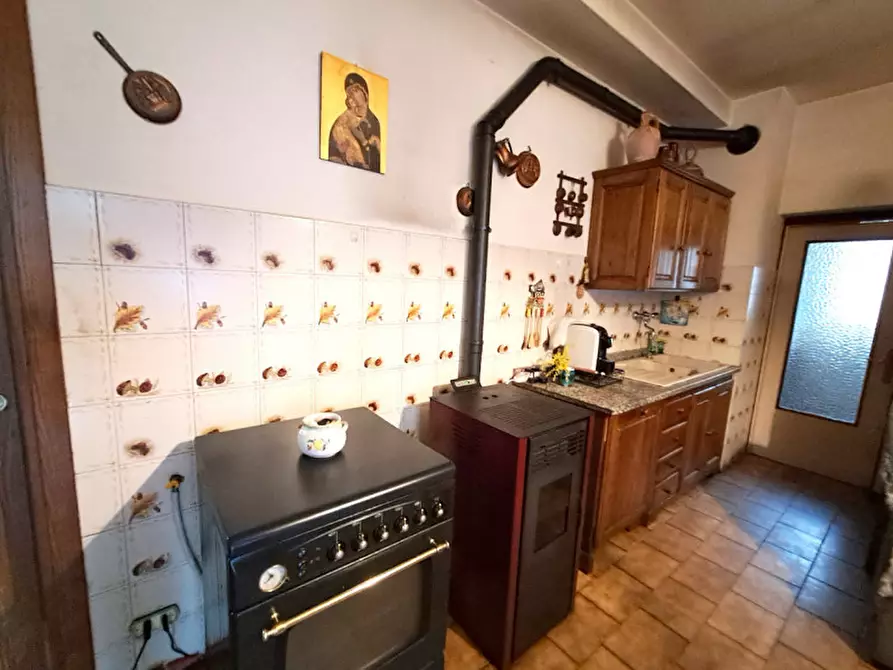 Immagine 25 di Casa indipendente in vendita  a Tuoro Sul Trasimeno