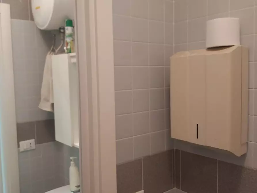 Immagine 12 di Capannone industriale in vendita  a Padova