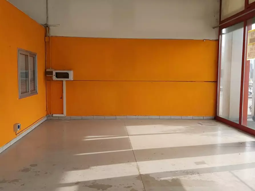 Immagine 15 di Capannone industriale in vendita  a Padova