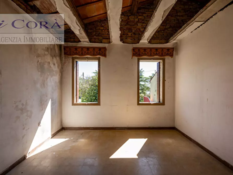 Immagine 18 di Rustico / casale in vendita  in Via Isola Verso Monte a Monselice