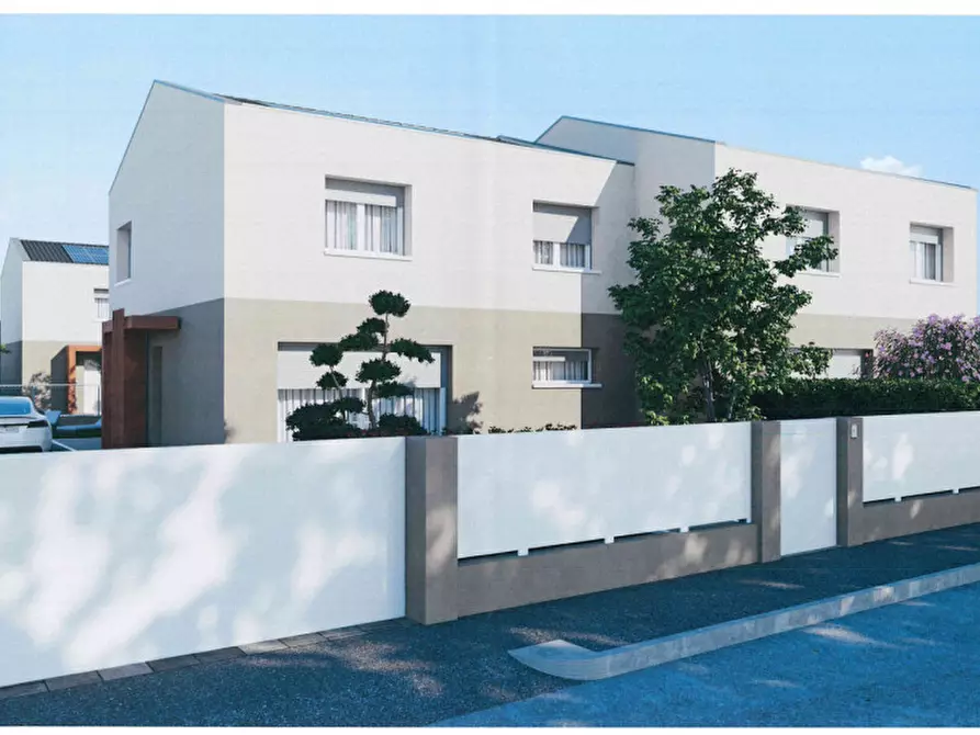 Immagine 1 di Casa bifamiliare in vendita  in Via Cavour a Este