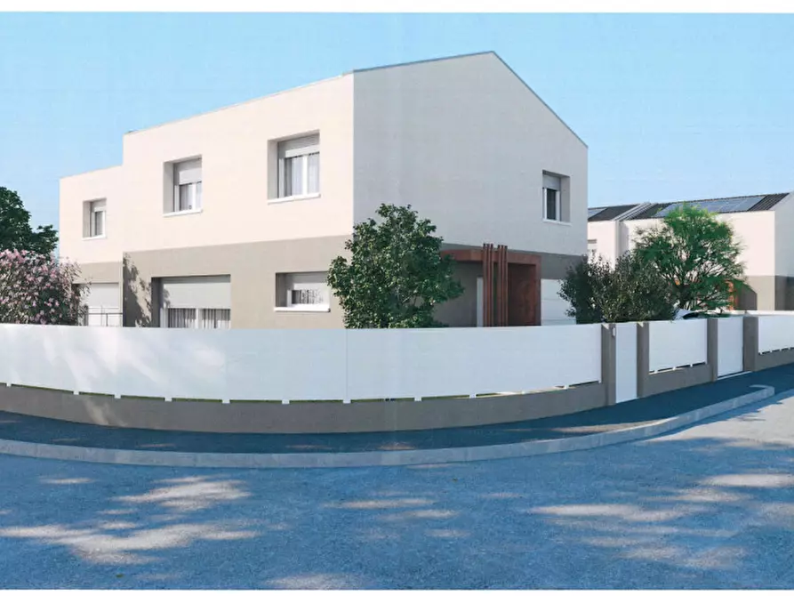 Immagine 2 di Casa bifamiliare in vendita  in Via Cavour a Este