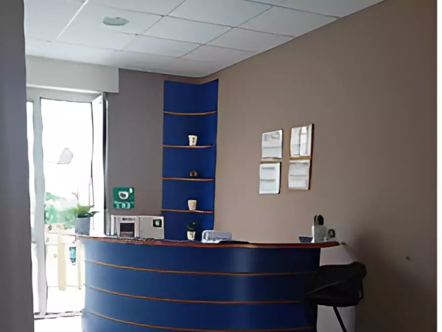 Immagine 4 di Attività commerciale in vendita  in Viale Antonelli, 6 a Montesilvano