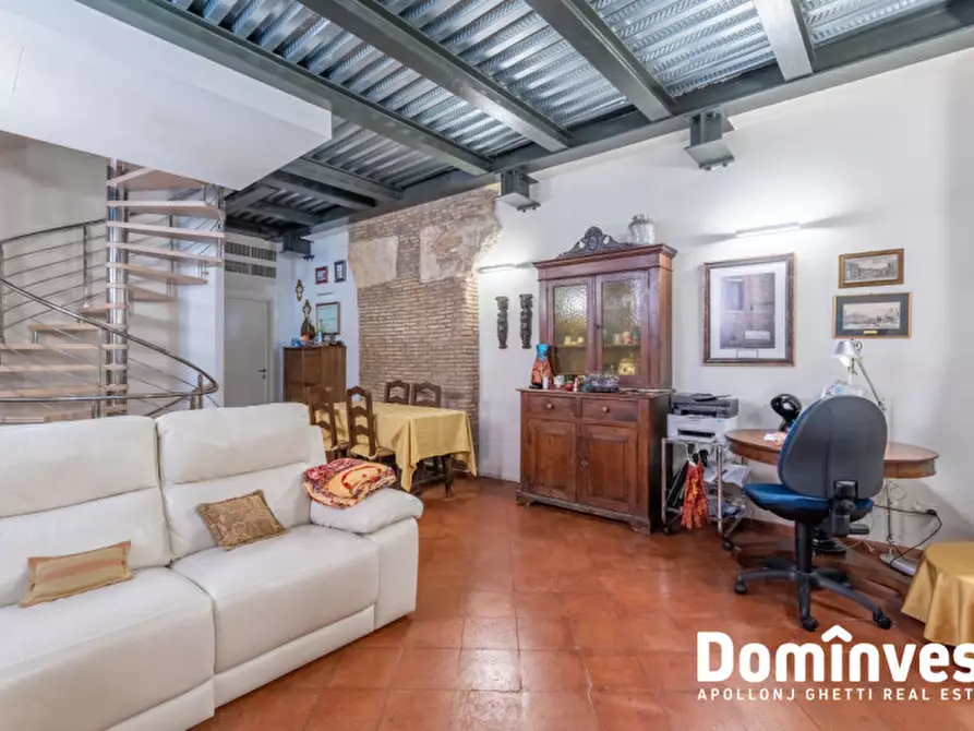 Immagine 11 di Appartamento in affitto  in Via della reginella a Roma