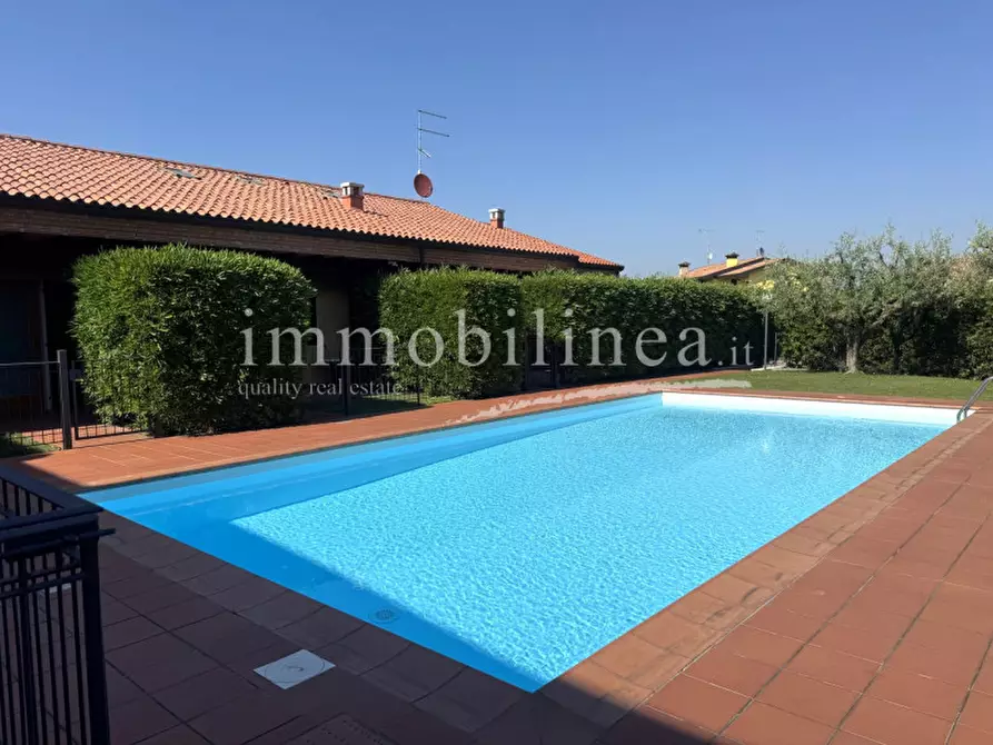 Immagine 1 di Appartamento in vendita  in Via degli Olmi a Lazise
