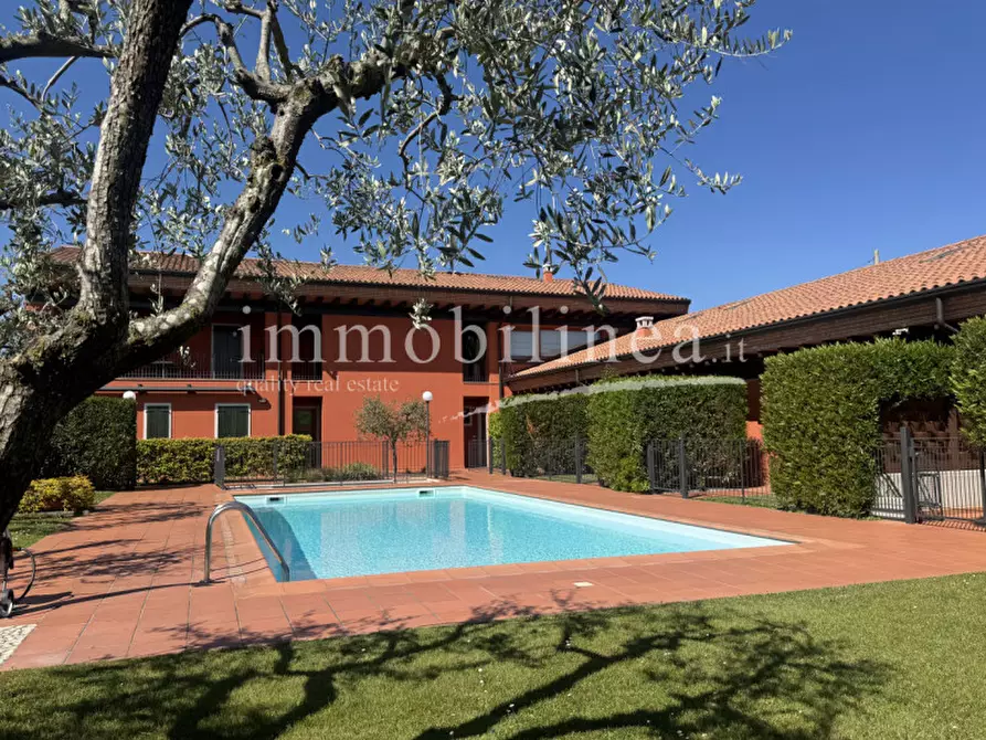 Immagine 2 di Appartamento in vendita  in Via degli Olmi a Lazise