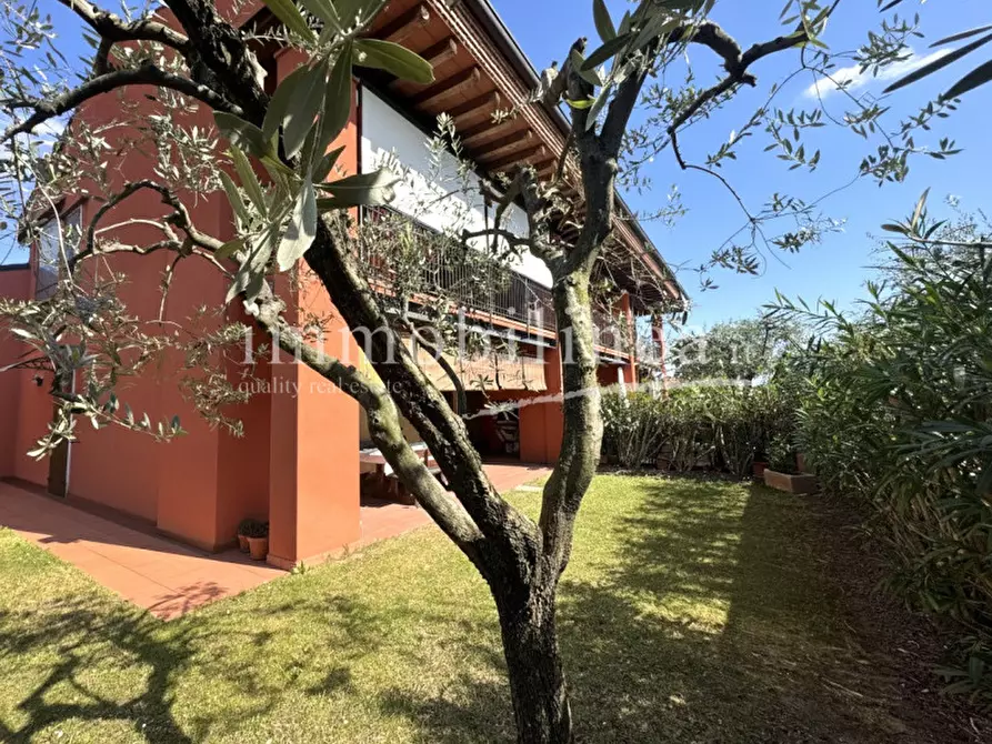 Immagine 15 di Appartamento in vendita  in Via degli Olmi a Lazise