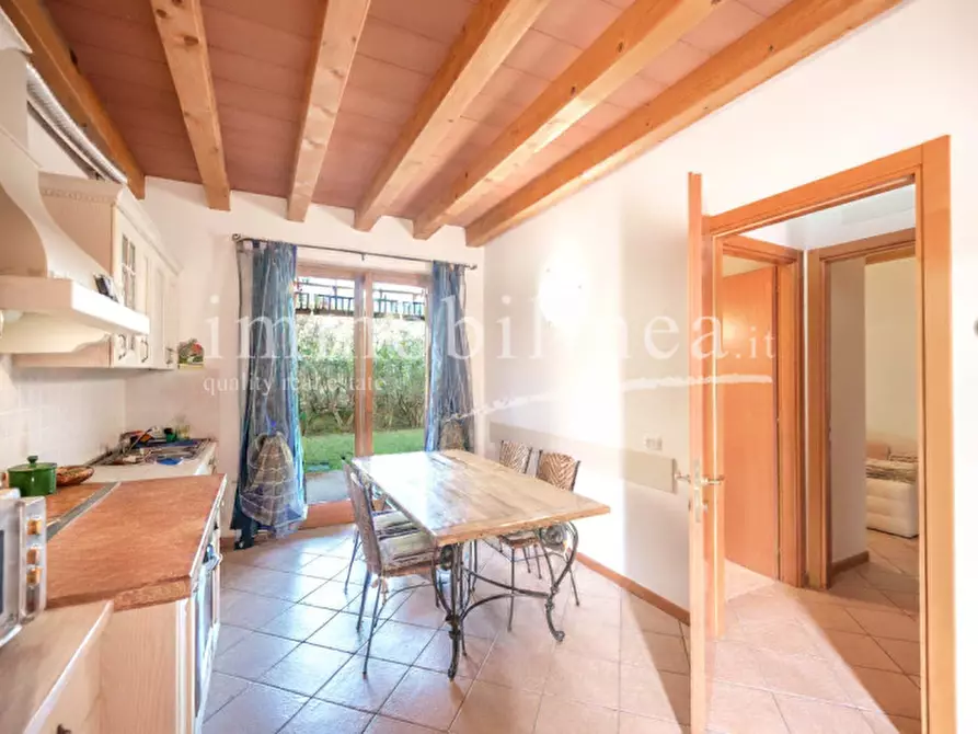 Immagine 28 di Appartamento in vendita  in Via degli Olmi a Lazise