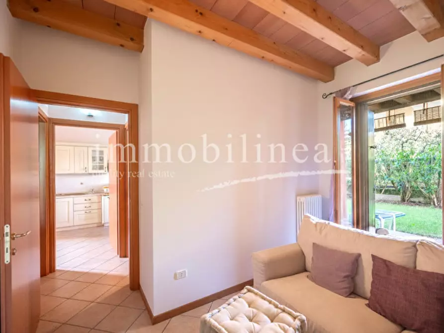 Immagine 37 di Appartamento in vendita  in Via degli Olmi a Lazise