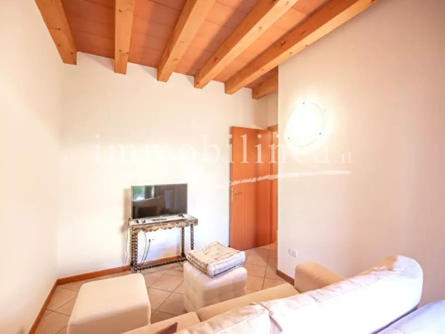 Immagine 38 di Appartamento in vendita  in Via degli Olmi a Lazise