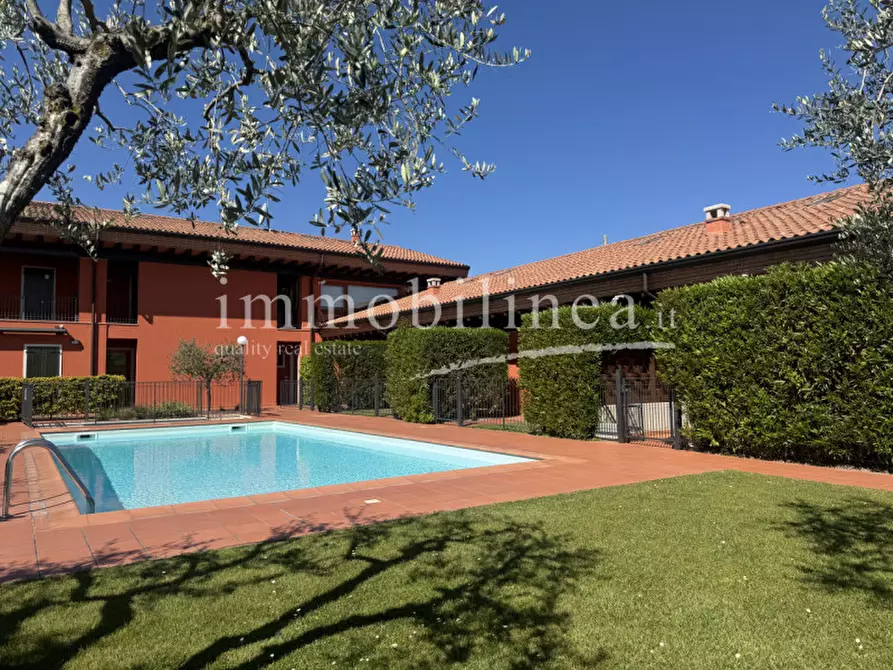 Immagine 2 di Appartamento in vendita  in Via degli Olmi a Lazise