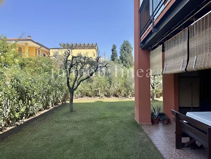 Immagine 10 di Appartamento in vendita  in Via degli Olmi a Lazise