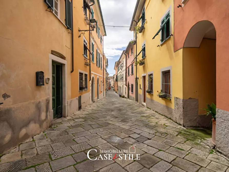 Immagine 19 di Villetta a schiera in vendita  in Via Dante Alighieri a Castelnuovo Magra