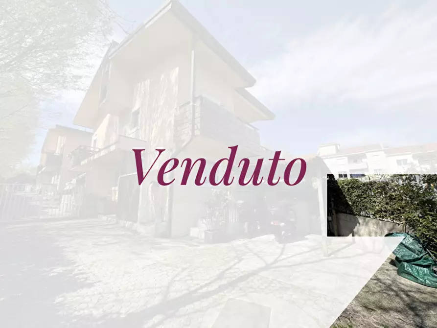 Immagine 1 di Villetta a schiera in vendita  in Via dei Salici a Trieste