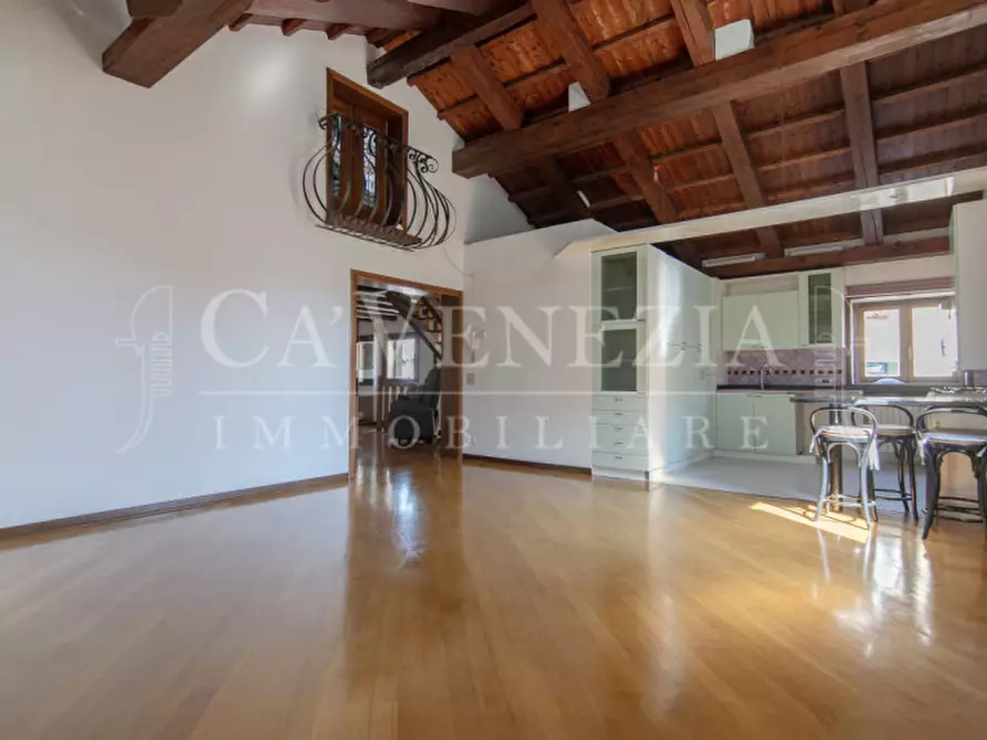 Immagine 4 di Appartamento in vendita  a Venezia