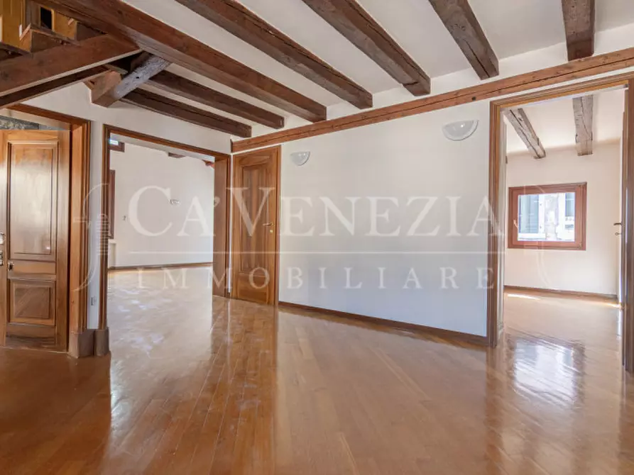 Immagine 7 di Appartamento in vendita  a Venezia
