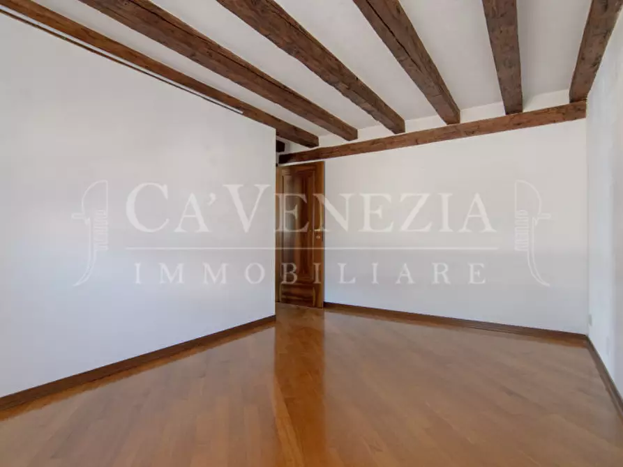 Immagine 18 di Appartamento in vendita  a Venezia