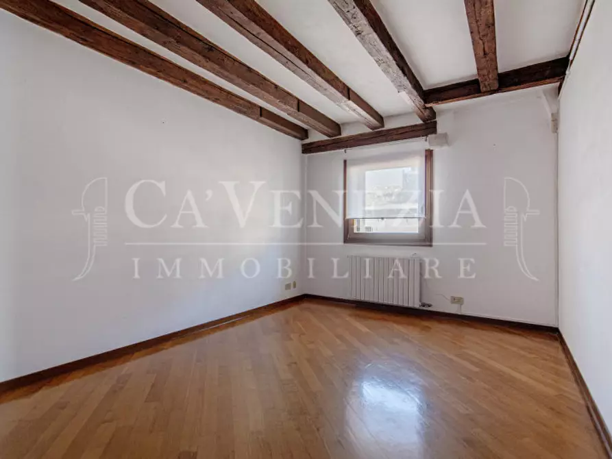 Immagine 19 di Appartamento in vendita  a Venezia