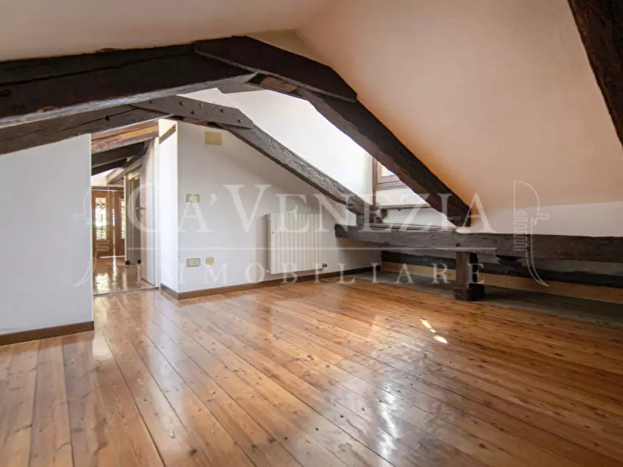 Immagine 22 di Appartamento in vendita  a Venezia