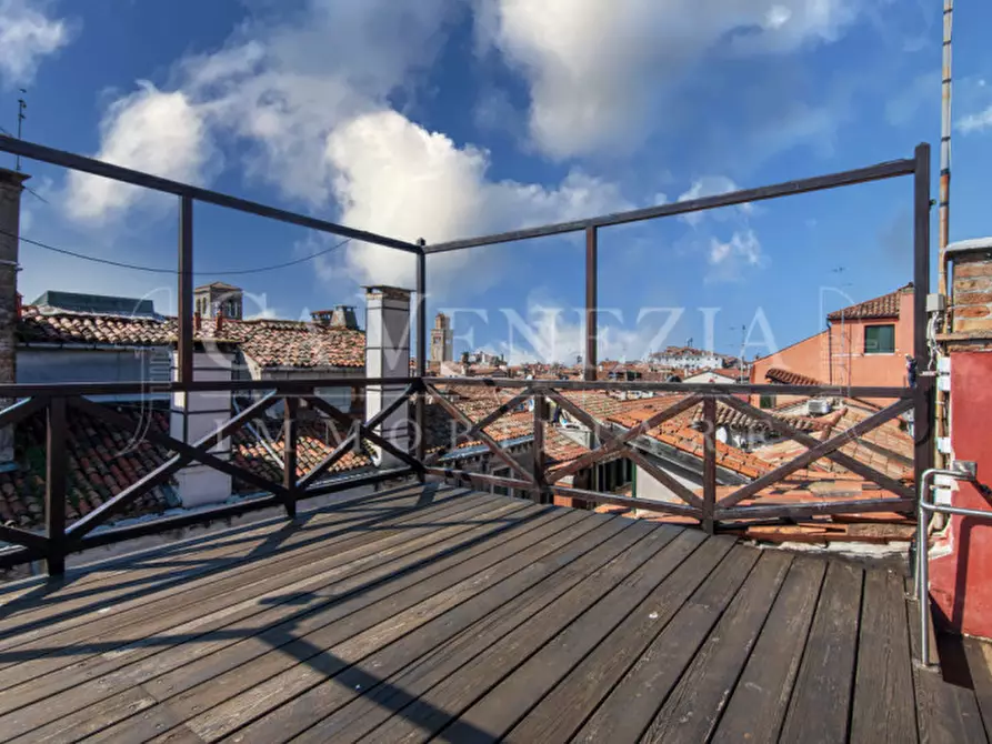 Immagine 29 di Appartamento in vendita  a Venezia