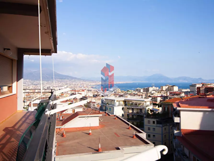 Immagine 2 di Appartamento in vendita  in PIAZZA DE LEVA a Napoli