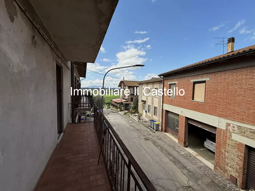 Immagine 1 di Appartamento in vendita  in Sanfatucchio a Castiglione Del Lago