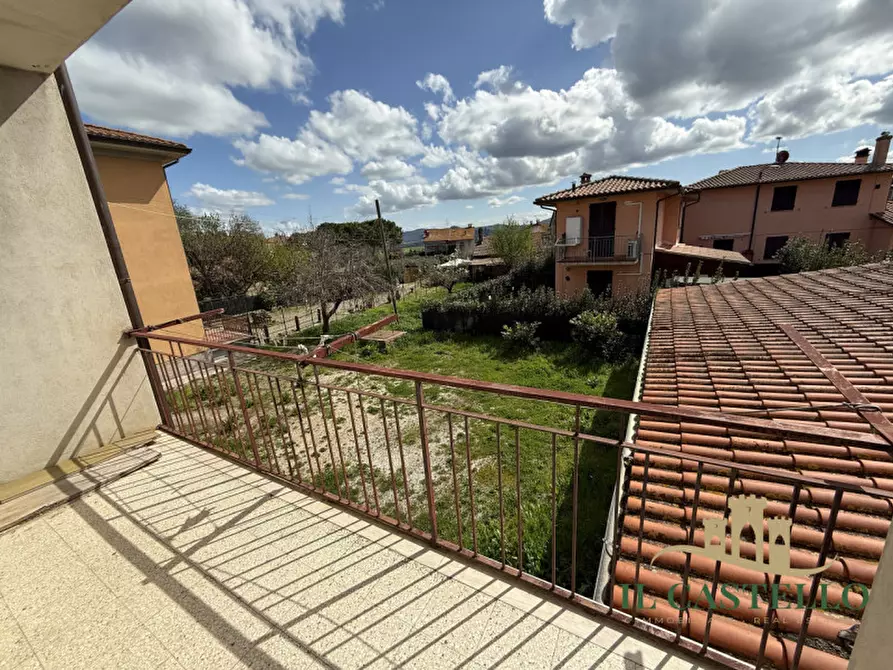 Immagine 1 di Appartamento in vendita  in Sanfatucchio a Castiglione Del Lago