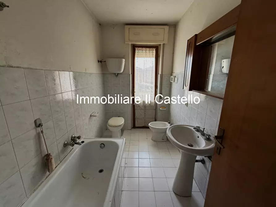 Immagine 7 di Appartamento in vendita  in Sanfatucchio a Castiglione Del Lago