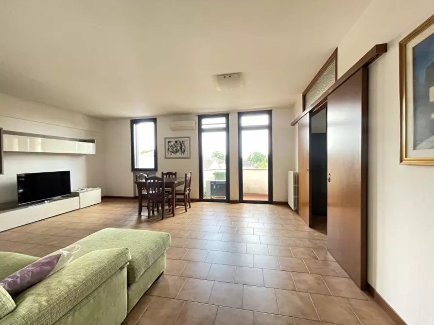 Immagine 39 di Appartamento in vendita  a Suzzara