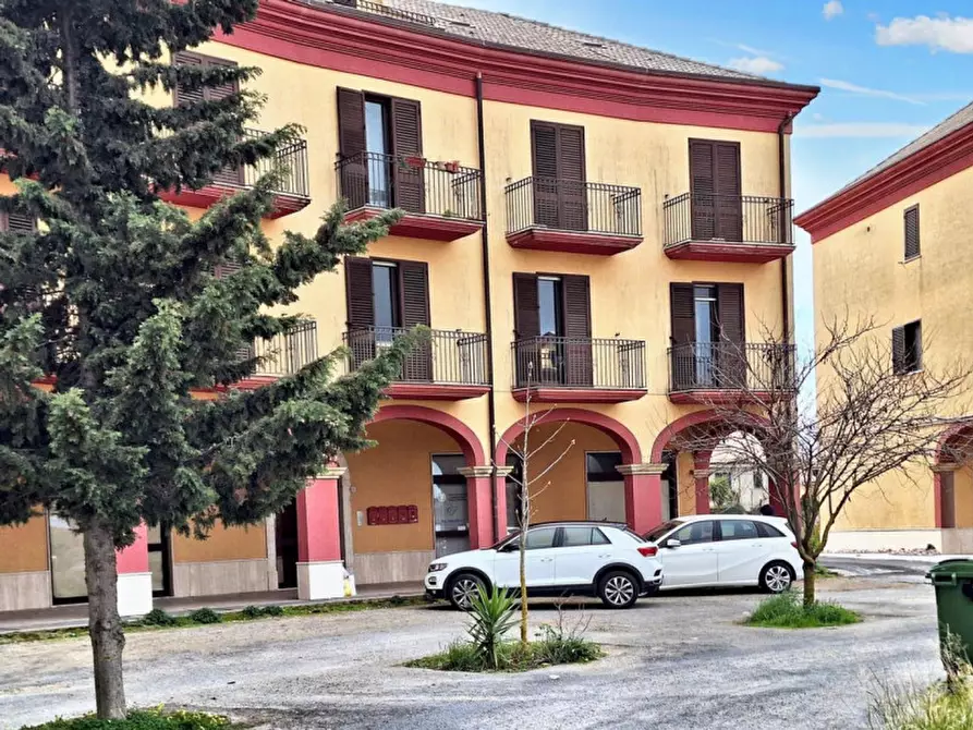 Immagine 8 di Negozio in vendita  in P.zza Unità d'Italia, N. snc a Piazza Armerina