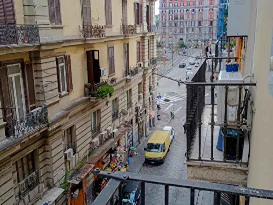Immagine 1 di Appartamento in affitto  in via Alessandro Poerio a Napoli