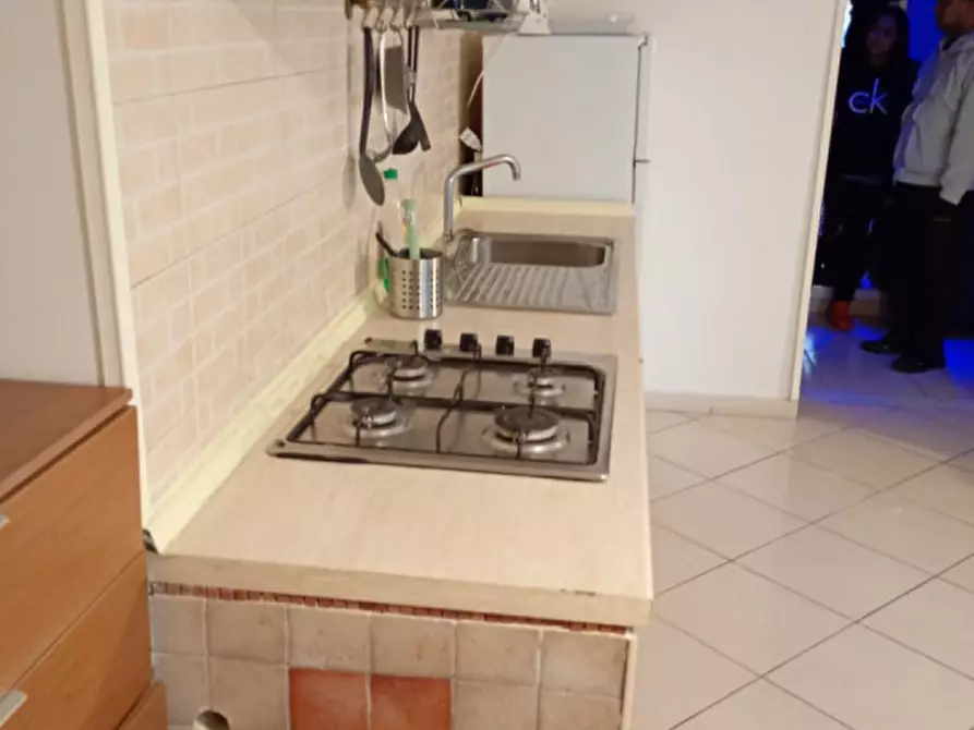 Immagine 11 di Appartamento in affitto  in via Alessandro Poerio a Napoli