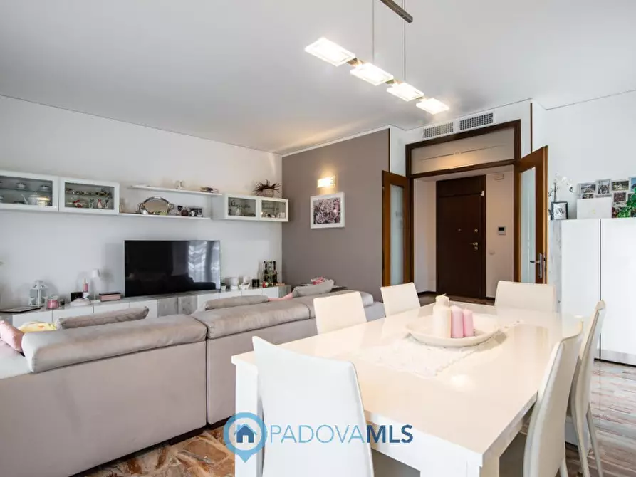 Immagine 2 di Appartamento in vendita  in VIA LUCCA, 25 a Padova