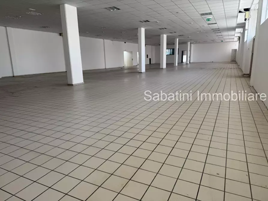 Immagine 9 di Capannone industriale in vendita  in Via Italia,7 a Spoltore