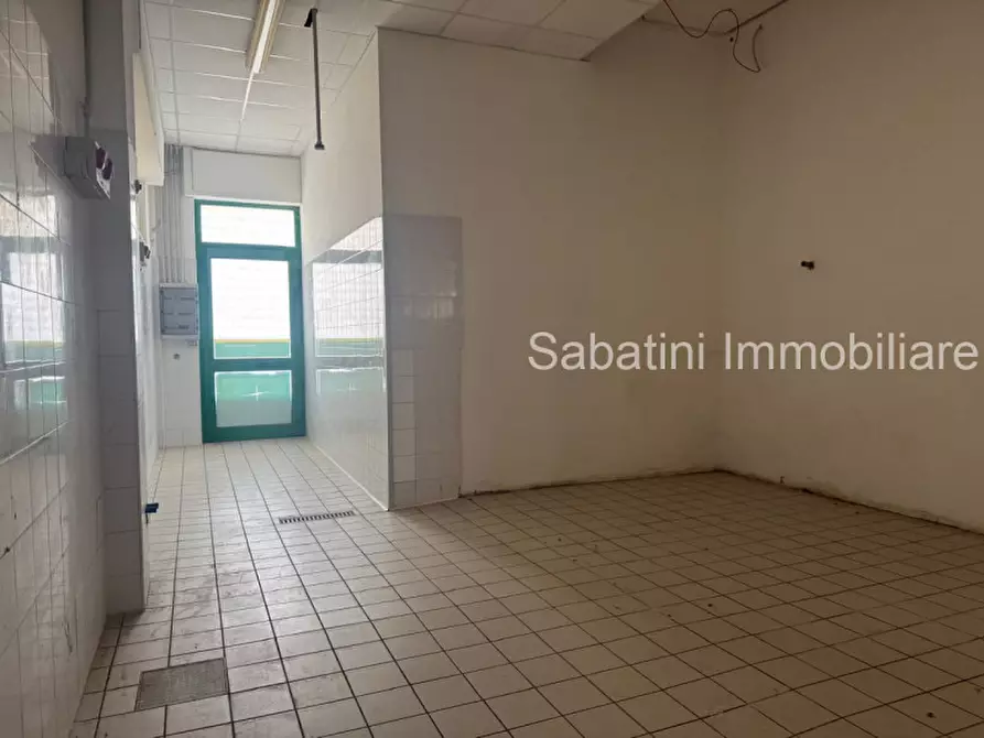 Immagine 15 di Capannone industriale in vendita  in Via Italia,7 a Spoltore