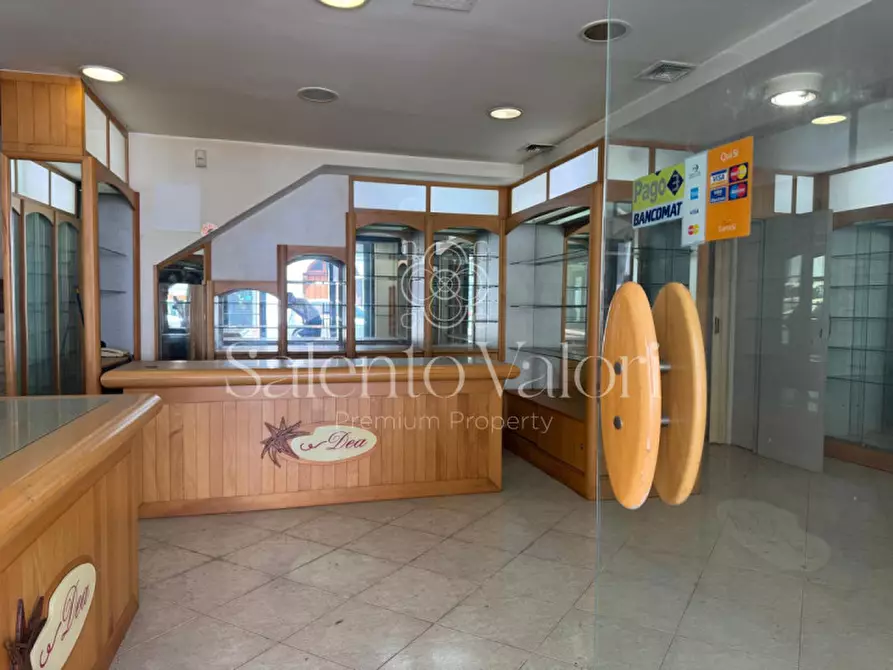 Immagine 4 di Attività commerciale in vendita  in via Impero 92 a Parabita