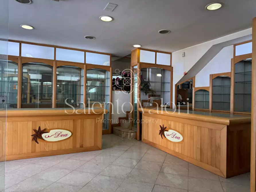 Immagine 8 di Attività commerciale in vendita  in via Impero 92 a Parabita